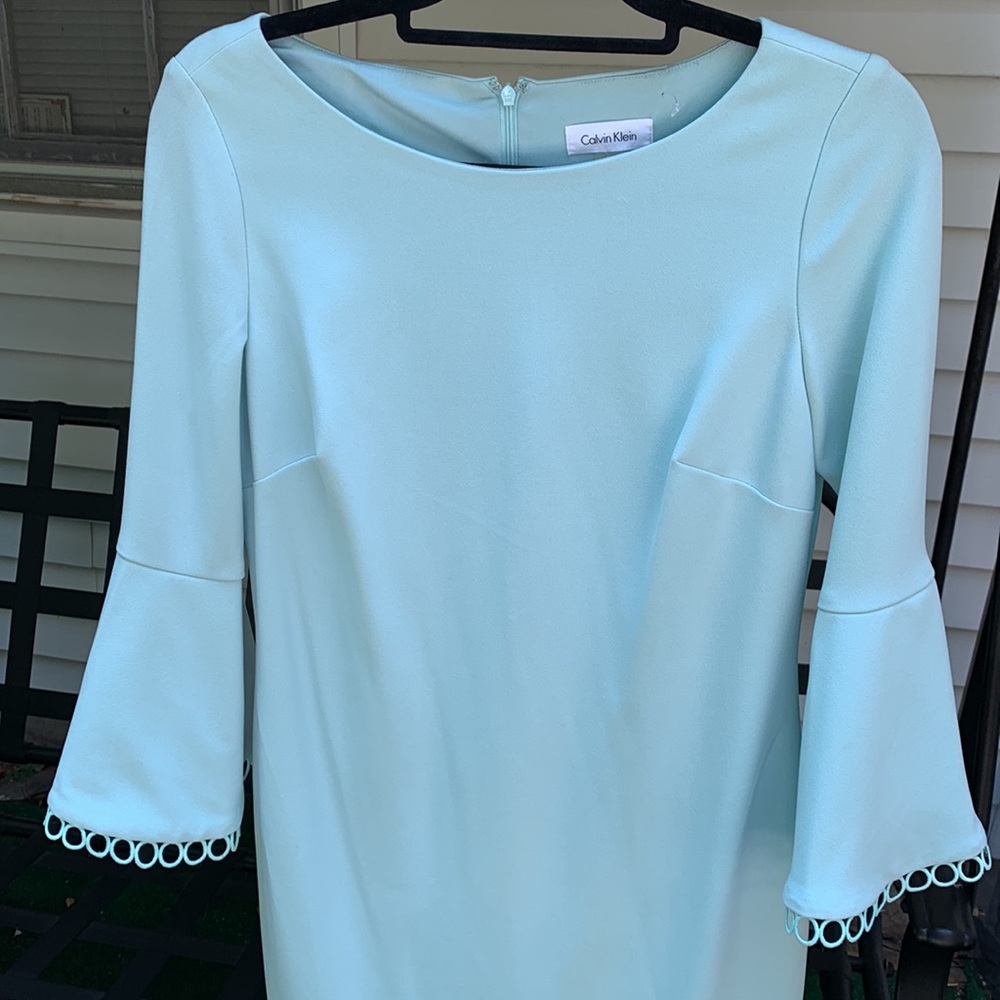 Calvin Klein bell sleeve mint green